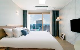 Urbanstay Jeju Airport